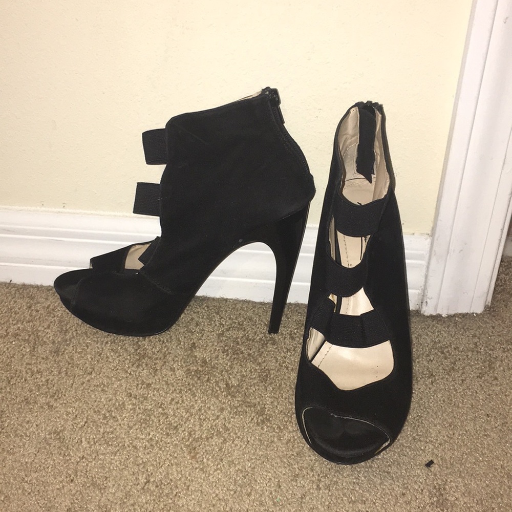 Black boutique stilettos